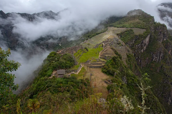 Machu Picchu Ancient City View Huchu Picchu Cloudy Weather — Zdjęcie stockowe