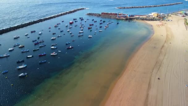 Teresitas Beach Εναέρια Άποψη Που Λαμβάνονται Drone Tenerife Canary Island — Αρχείο Βίντεο