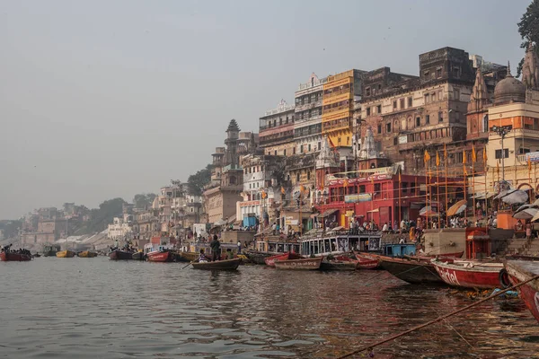 Варанаси Индия Ноября Лодки Реки Ганг Благоприятном Фестивале Маха Шиваратри — стоковое фото