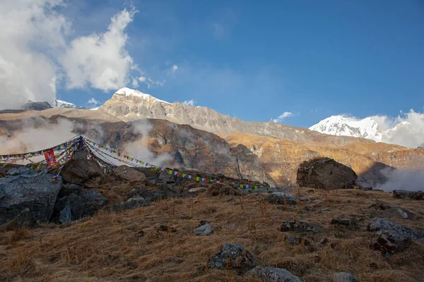 Petit Temple Avec Drapeaux Camp Base Annapurna Népal — Photo