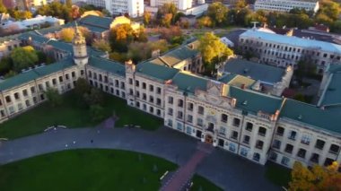 Ukrayna Ulusal Teknik Üniversitesi 'nin hava görüşü. Kyiv Politeknik Enstitüsü.