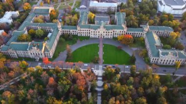 Ukrayna Ulusal Teknik Üniversitesi 'nin hava görüşü. Kyiv Politeknik Enstitüsü.