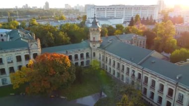 Ukrayna Ulusal Teknik Üniversitesi 'nin hava görüşü. Kyiv Politeknik Enstitüsü.