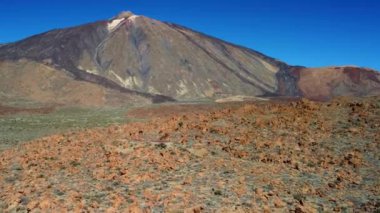 Mountain Teide Ulusal Parkı Tenerife. Kanarya Adaları. İspanya 'da volkan kraterinin zirvesi.