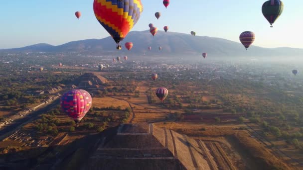 Sunrise Hot Air Balloon Teotihuacan Pyramid — Stock videók