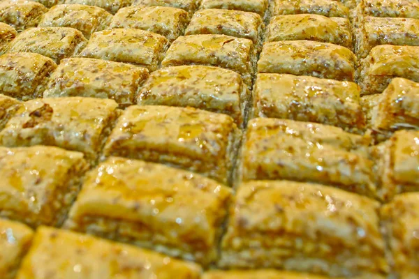 Le Baklava Dessert A Base De Pate Fine De Noix Et De Miel Cherie Collation Stock Photo