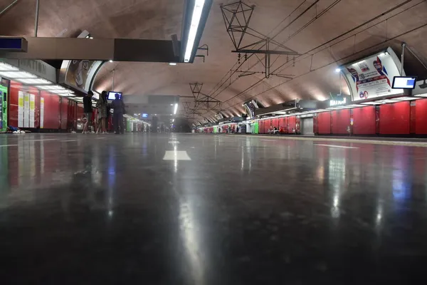 Bahn Station Paris Mit Zug — Stockfoto