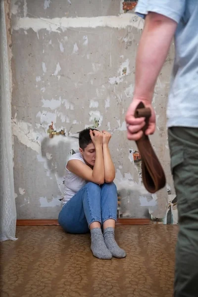 Frightened Woman Sitting Floor Wall Covering Her Face Her Hands — Stock Photo, Image