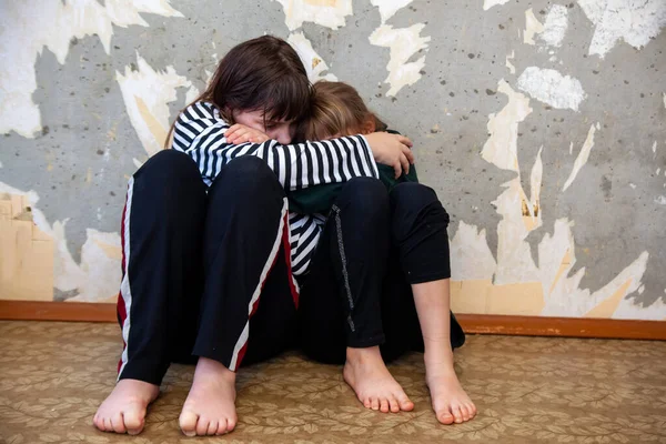 Two Barefoot Scared Sad Girls Years Old Sitting Next Each — Stock Photo, Image