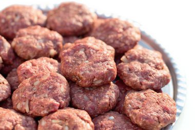 Kıyılmış et köfte