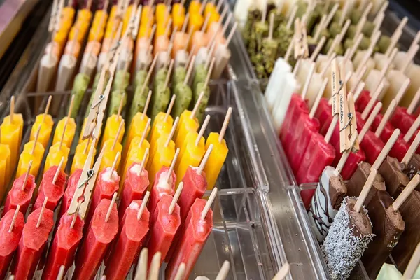 Muchos lollies de hielo — Foto de Stock