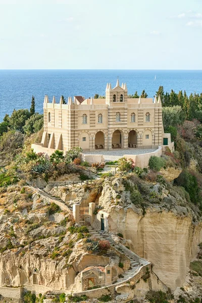 Il sud Italia, zona Calabria, chiesa di Tropea città — Foto Stock