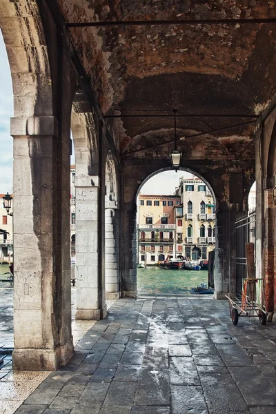 Deatil vecchia architettura a Venezia — Foto Stock