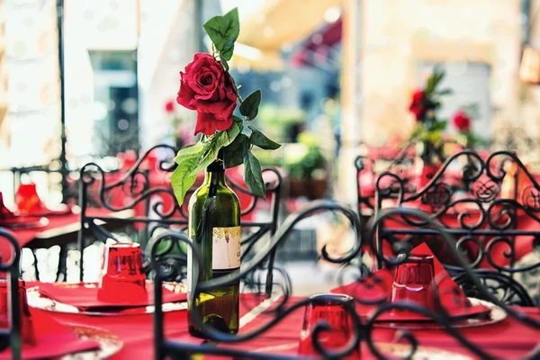 Coin repas extérieur en Toscane — Photo