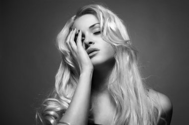 muhteşem saçlı güzel kadın