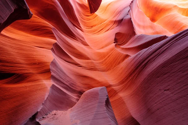 Paso brillante en el cañón inferior del Antílope — Foto de Stock