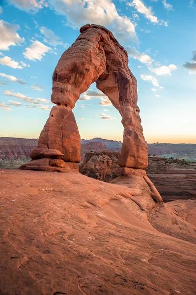 Delicate Arch at sunset — Stock Photo, Image