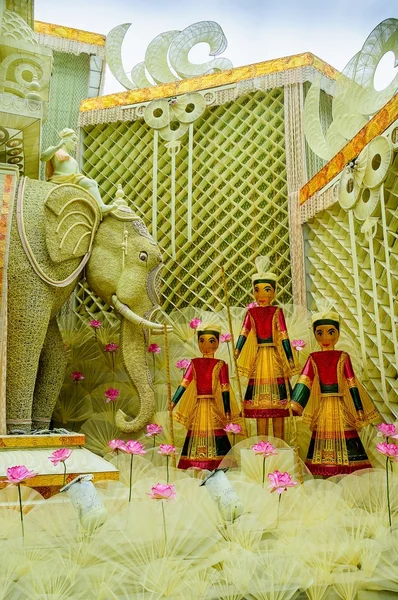 Dekorace pandal, dočasné struktury, durga uctívání fest — Stock fotografie