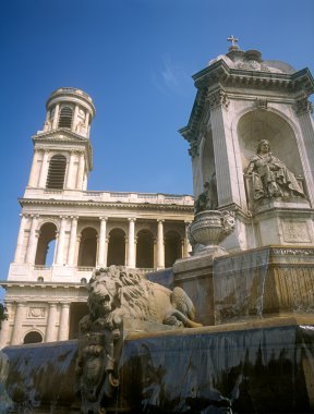 fontaine saint sulpice parçası.