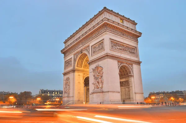 Arc Triomphe Der Dämmerung Aufgenommen Mit Langzeitbelichtung — Stockfoto