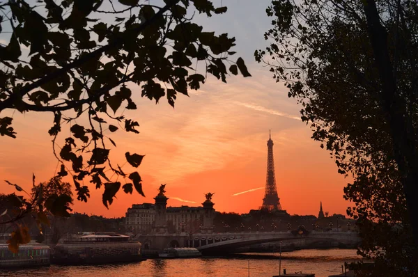 Pariser Skyline Mit Eiffelturm Bei Sonnenuntergang — Stockfoto