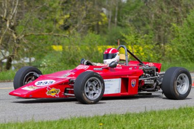 1971'den itibaren 4 formel super v Vintage yarış araba horag vardır