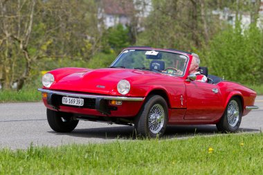 Vintage yarış araba zafer spitfire gt6 mk III 1971'den itibaren