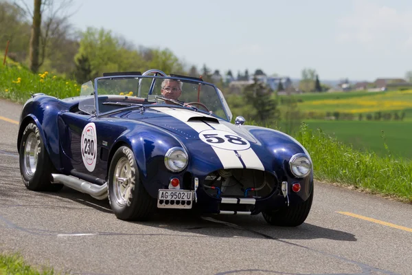 Ročník závodu cestovních vozů ac cobra 427 sc současného 1965 — Stock fotografie