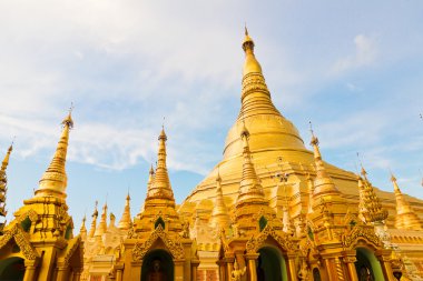 Altın shwedagon Tapınağı