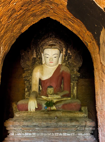 Buddha-Statue des heidnischen Tempels, Burma — Stockfoto