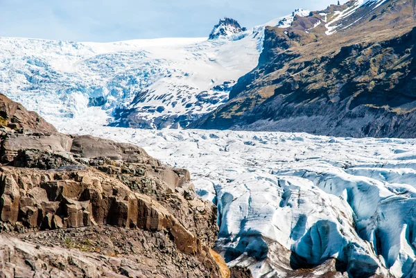 Gletscher in den Bergen, Island — Stockfoto