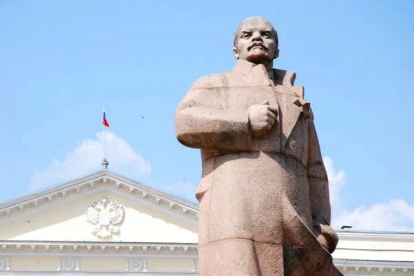 Vladymir Lenin statue, Smolensk, Russia — Stock Photo, Image