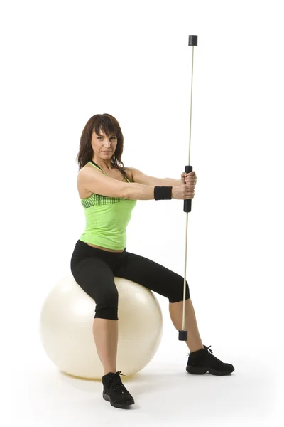 Frau mit Fitball — Stockfoto