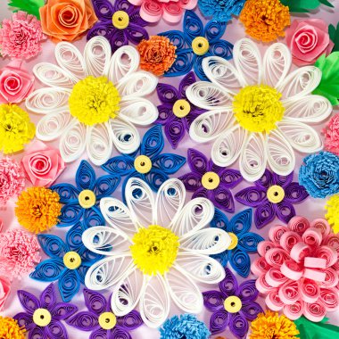 renkli kağıt quilling çiçekler