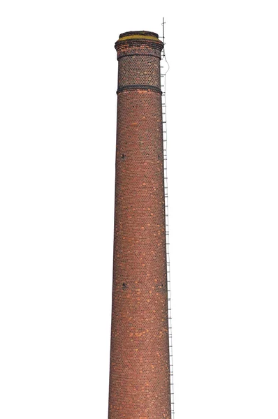 Изолированный старый выветрившийся высокий промышленный завод дымоход, красный гигантский кирпичный дымоход гранж винтаж, большой подробный крупный план — стоковое фото