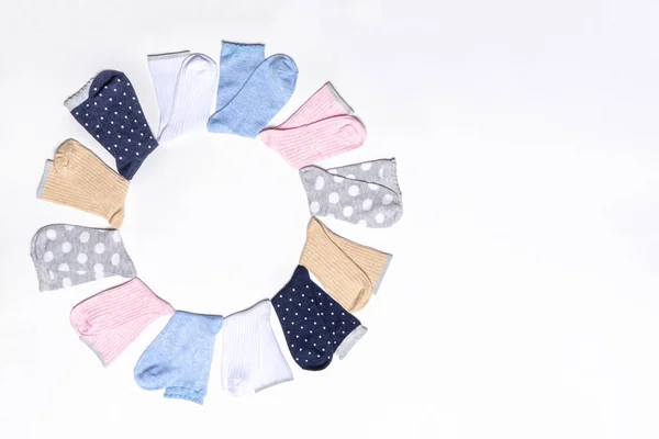 Різні Сучасні Модні Жіночі Бавовняні Шкарпетки Встановлені Білому Тлі Магазин — стокове фото