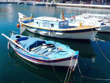 gemilerde Yunanistan göl voulismeni güzel görünümü