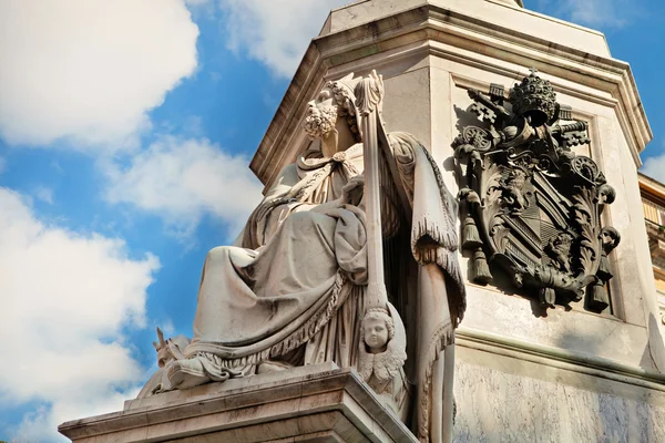 Kolom van de Vlekkelooze David standbeeld detail — Stockfoto