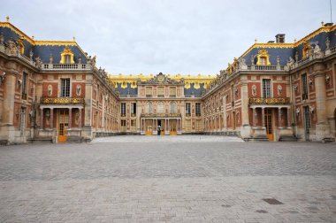 Photo of the palace of Versailles in Paris, France