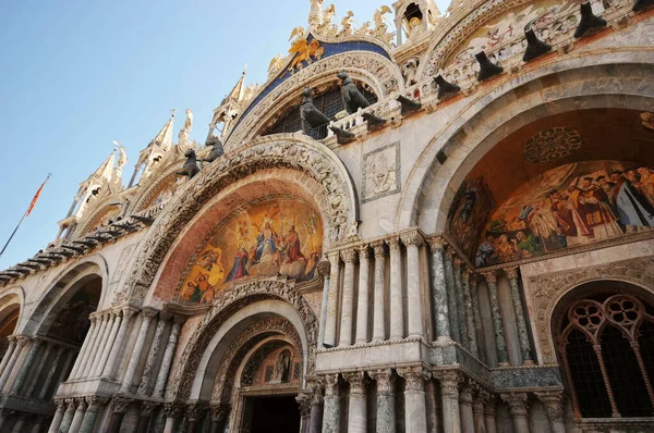 Foto Parcial Famosa Iglesia San Marcos Venecia — Foto de Stock