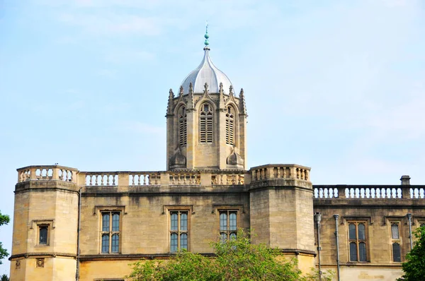 Фото Будівель Оксфордського Університету Оксфорд Оксфордшир Англія — стокове фото