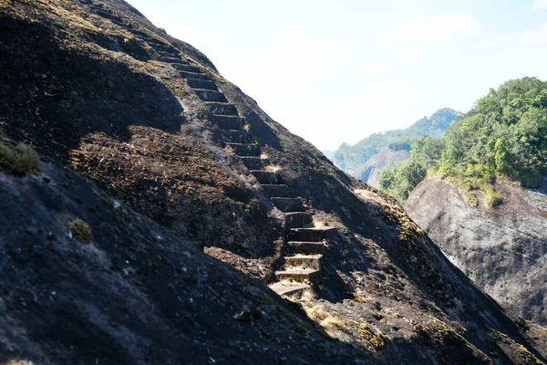 Foto Dei Gradini Sulle Rocce Cima Monte Wuyi Provincia Del — Foto Stock
