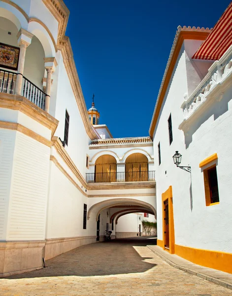 Schöner Innenhof in Cordoba — Stockfoto