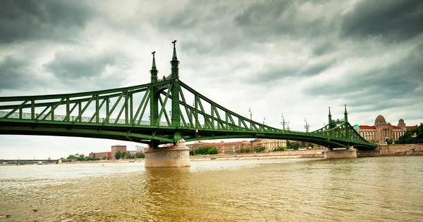 Famous Liberty bridge of Budapest — Stock Photo, Image