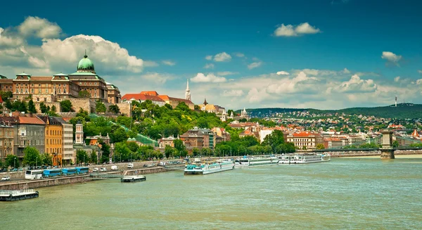 Domy w mieście Budapeszt — Zdjęcie stockowe