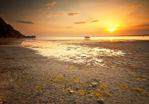 Lago Balaton con un tramonto molto bello — Foto Stock