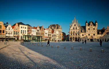 meşhur grand Place evleri