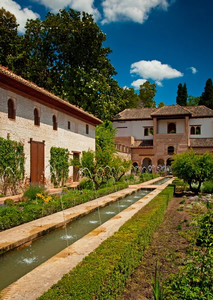 Garden of the famous Alhambra — Stock Photo, Image