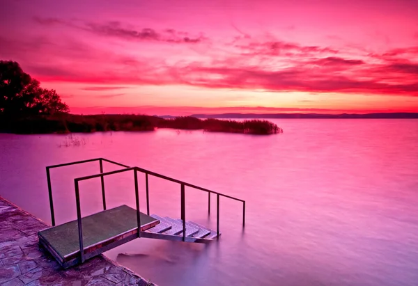 非常に素敵な夕日とバラトン湖 — ストック写真