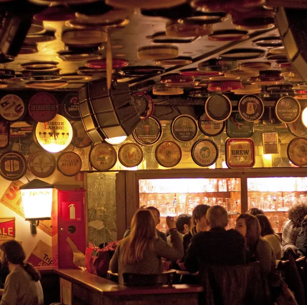 Um pub velho. — Fotografia de Stock